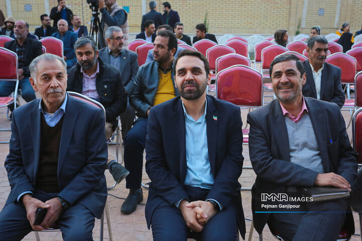 آیین بهره‌برداری از پروژه‌های منطقه 12 شهرداری اصفهان