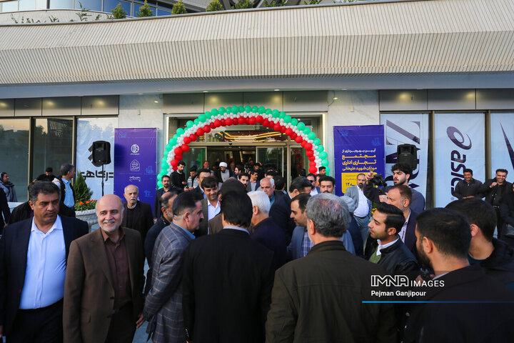 آیین بهره‌برداری از پروژه‌های منطقه 12 شهرداری اصفهان