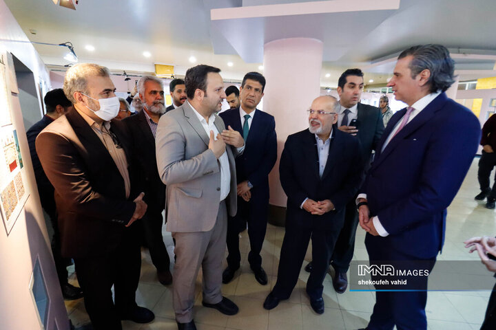 آیین افتتاح نمایشگاه کاشی پرتغال در اصفهان