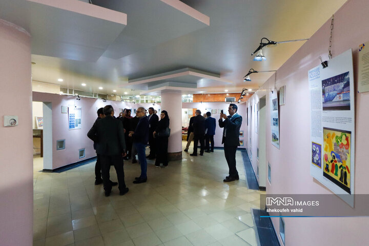 آیین افتتاح نمایشگاه کاشی پرتغال در اصفهان