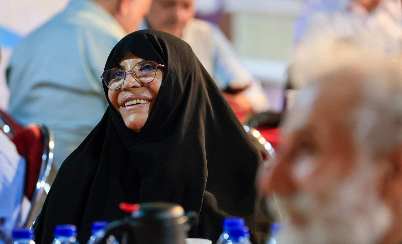 اولین عکسهای چاپ شده جنگ تحمیلی با دوربین این زن ثبت شد