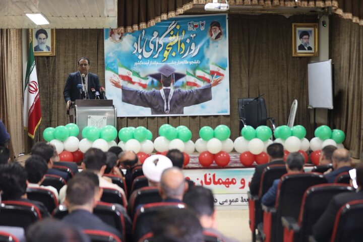 دانشگاه باید محور پیشرفت علمی و توسعه کشور باشد