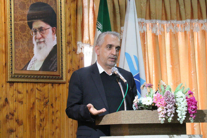 نسل جوان با خلاقیت و ابتکار آینده کشور را می‌سازد