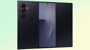 گلکسی Z TriFold سامسونگ؛ انقلابی در تاشوها با نمایشگر ۱۰ اینچی، طراحی سهلایه و قیمت لوکس