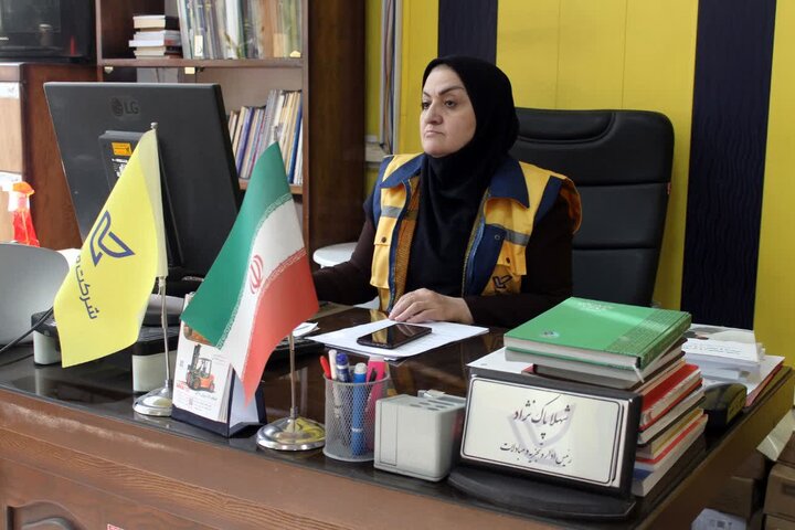 فیلم| خدمت بی‌وقفه در خط مقدم؛ مادری که چرخ پست آذربایجان شرقی را به‌گردش درمی‌آورد