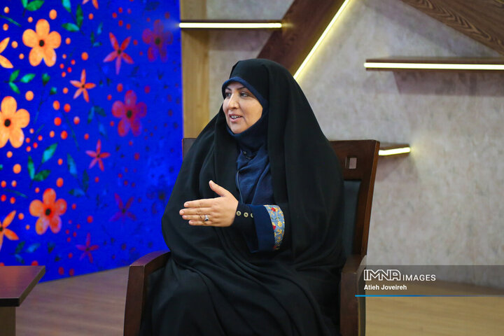 فرزانه کلاهدوزان، عضو شورای اسلامی شهر اصفهان