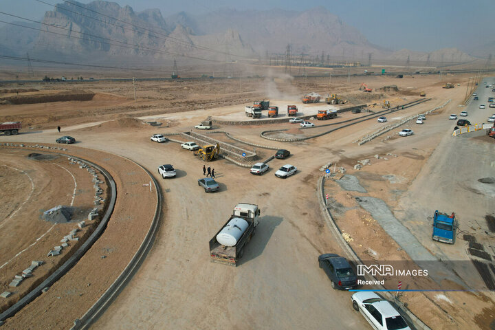 عملیات عمرانی پروژه میدان مادر خمینی‌شهر