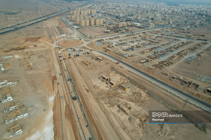 عملیات عمرانی پروژه میدان مادر خمینی‌شهر