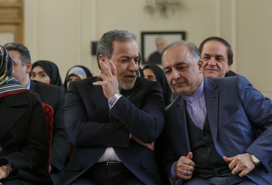 مراسم بزرگداشت روز زن در وزارت امور خارجه / از حضور همسر عراقچی تا انتصاب سفیر زن + عکس