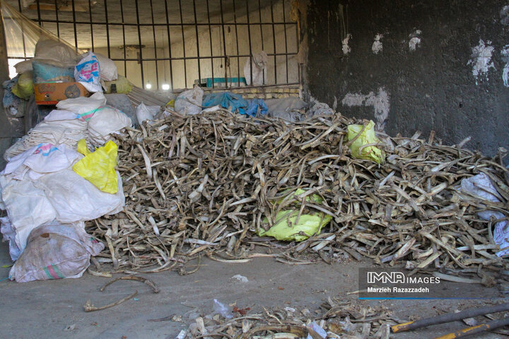کارگاه آماده سازی استخوان خاتم‌کاری