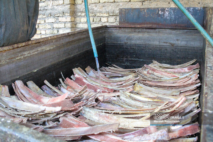 کارگاه آماده سازی استخوان خاتم‌کاری