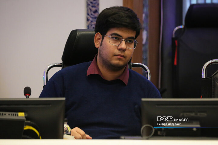 نشست اعضای شورای شهر اصفهان و تشکل‌های دانشجویی