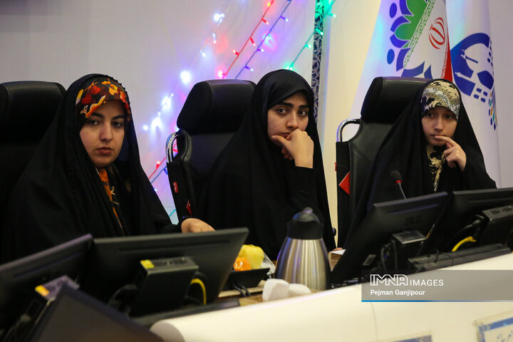 نشست اعضای شورای شهر اصفهان و تشکل‌های دانشجویی