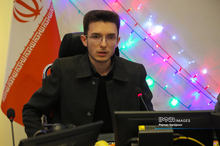 نشست اعضای شورای شهر اصفهان و تشکل‌های دانشجویی