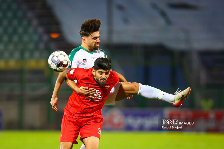 هفته سیزدهم لیگ برتر فوتبال؛ ذوب آهن - تراکتور