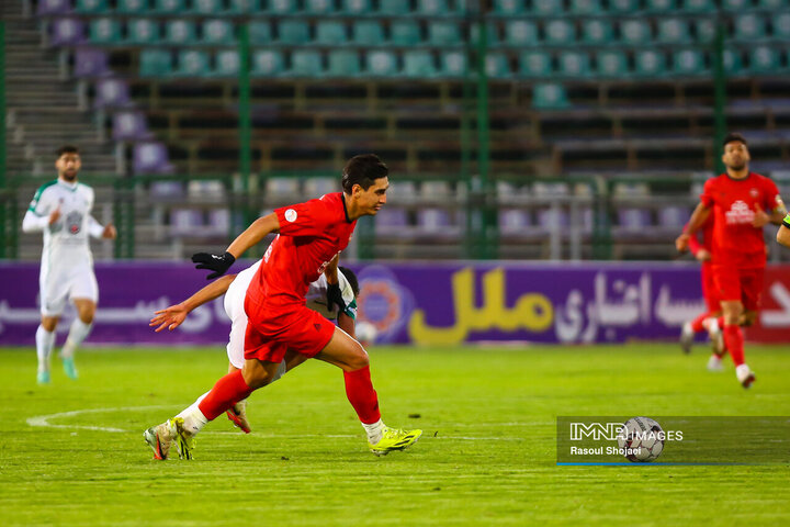 هفته سیزدهم لیگ برتر فوتبال؛ ذوب آهن - تراکتور