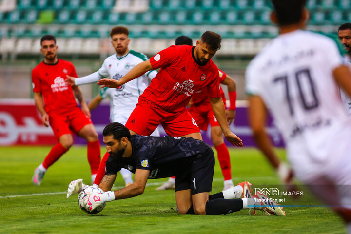 هفته سیزدهم لیگ برتر فوتبال؛ ذوب آهن - تراکتور