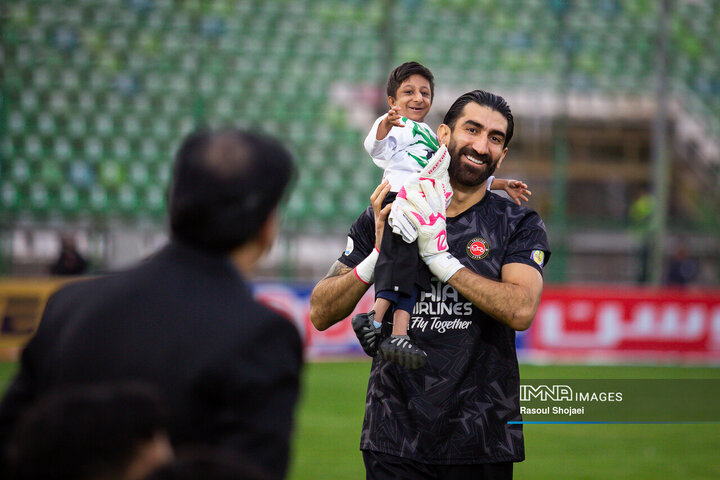 هفته سیزدهم لیگ برتر فوتبال؛ ذوب آهن - تراکتور