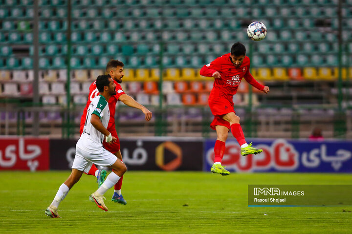 هفته سیزدهم لیگ برتر فوتبال؛ ذوب آهن - تراکتور