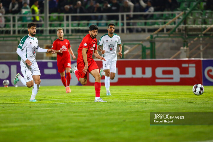 هفته سیزدهم لیگ برتر فوتبال؛ ذوب آهن - تراکتور