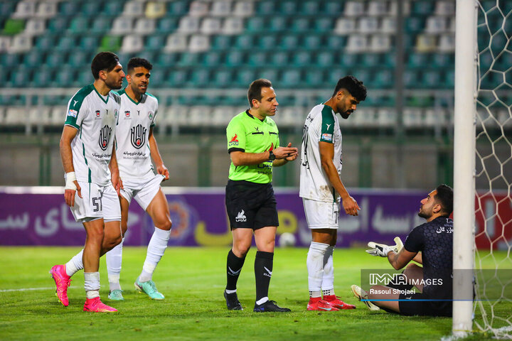 هفته سیزدهم لیگ برتر فوتبال؛ ذوب آهن - تراکتور