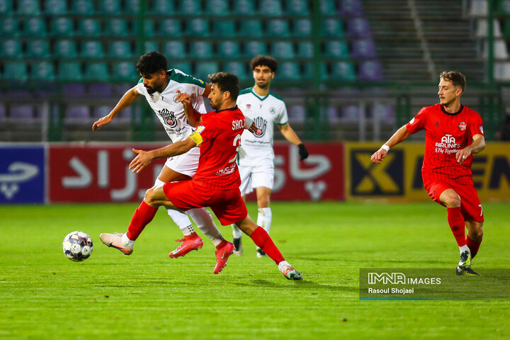 هفته سیزدهم لیگ برتر فوتبال؛ ذوب آهن - تراکتور