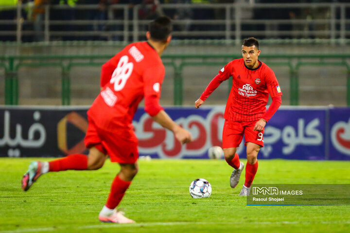 هفته سیزدهم لیگ برتر فوتبال؛ ذوب آهن - تراکتور