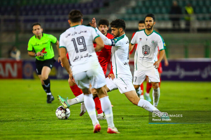 هفته سیزدهم لیگ برتر فوتبال؛ ذوب آهن - تراکتور