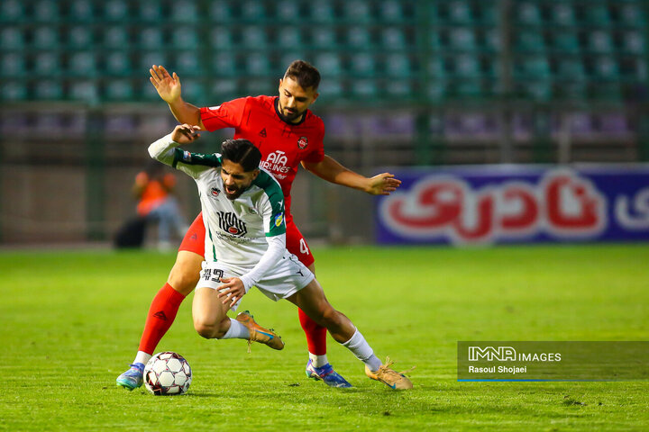 هفته سیزدهم لیگ برتر فوتبال؛ ذوب آهن - تراکتور