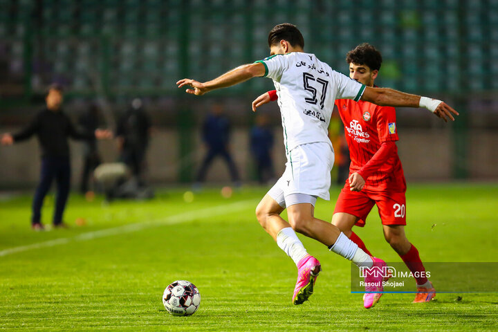 هفته سیزدهم لیگ برتر فوتبال؛ ذوب آهن - تراکتور