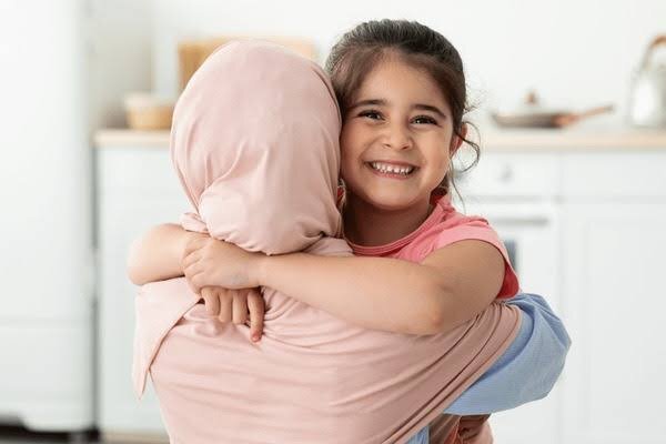 محبت بی‌مرز یا تربیت آگاهانه؛ فرزندان به کدام نیاز دارند؟