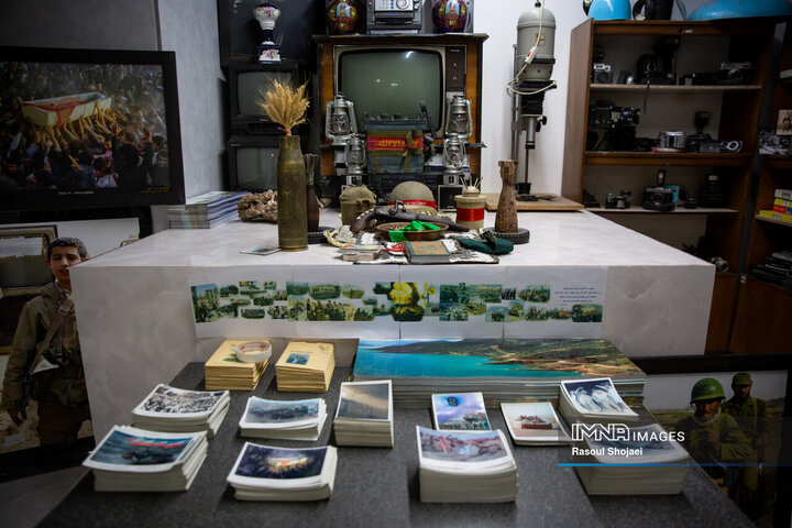 دیدار شهردار اصفهان با عکاس دفاع مقدس