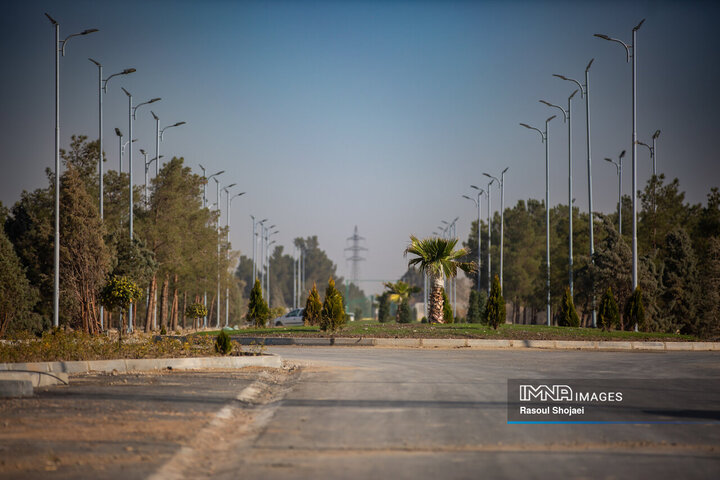 بازدید شهردار اصفهان از پروژه‌های باغ تندرستی و بازار گل ارغوان