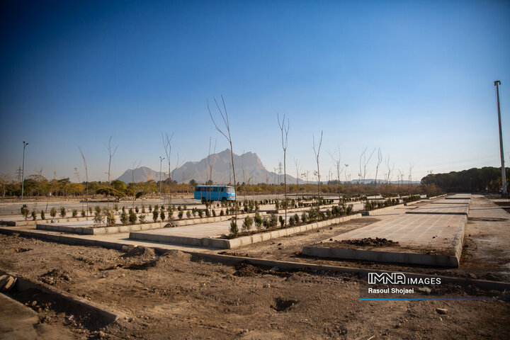 بازدید شهردار اصفهان از پروژه‌های باغ تندرستی و بازار گل ارغوان