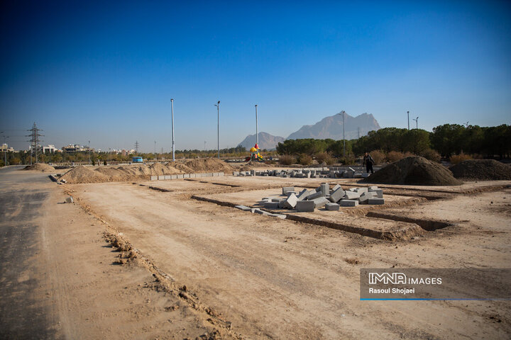 بازدید شهردار اصفهان از پروژه‌های باغ تندرستی و بازار گل ارغوان