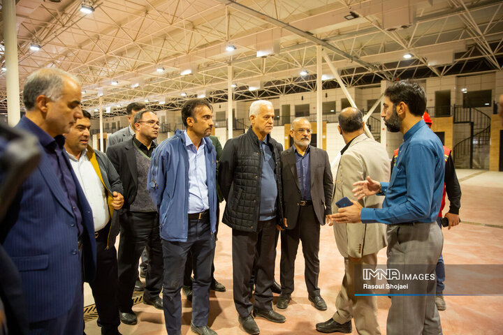 بازدید شهردار اصفهان از پروژه‌های باغ تندرستی و بازار گل ارغوان