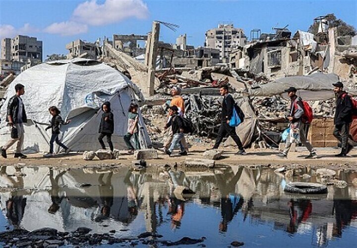 طوفان زمستانی زندگی آوارگان غزه را می‌بلعد