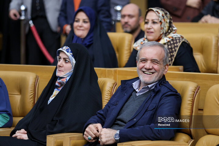 آیین گرامیداشت روز زن و مقام مادر