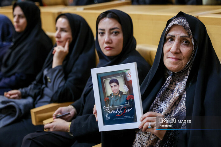 آیین گرامیداشت روز زن و مقام مادر