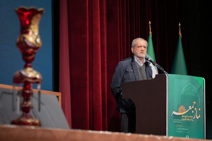 مقابله با راهبردهای دشمن نیازمند وحدت، تعامل با همسایگان و تکیه برمردم است