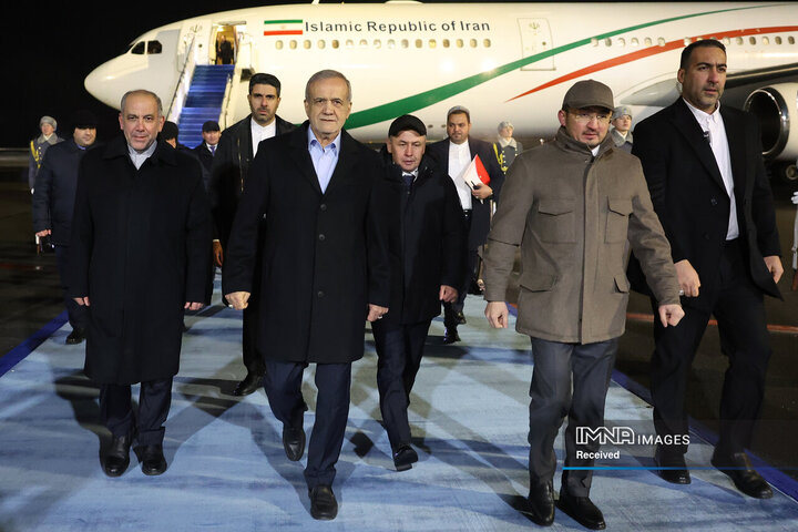 ورود رئیس جمهور به آستانه