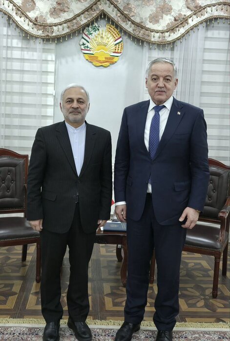 معاون کنسولی وزارت خارجه ایران با وزیر امور خارجه تاجیکستان دیدار کرد