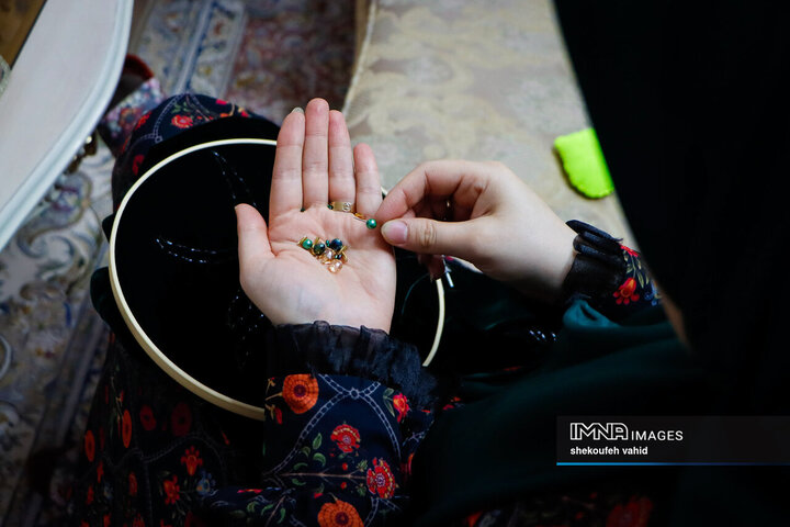 فرشته‌ای به نام زن؛ روزمره‌های مادرانه زن ایرانی