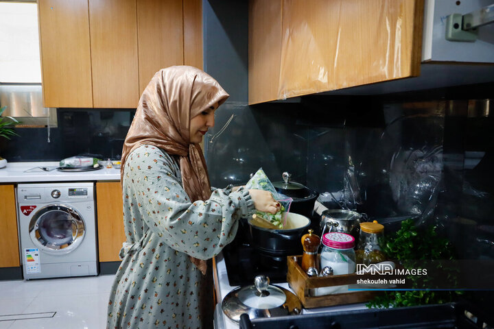 فرشته‌ای به نام زن؛ روزمره‌های مادرانه زن ایرانی