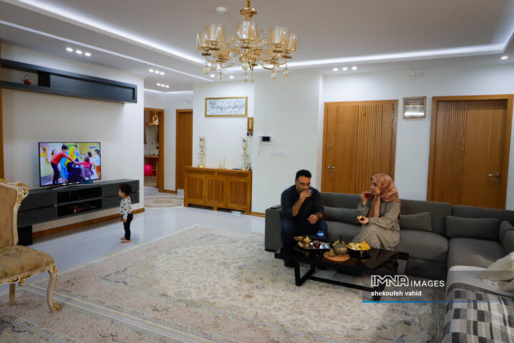 فرشته‌ای به نام زن؛ روزمره‌های مادرانه زن ایرانی