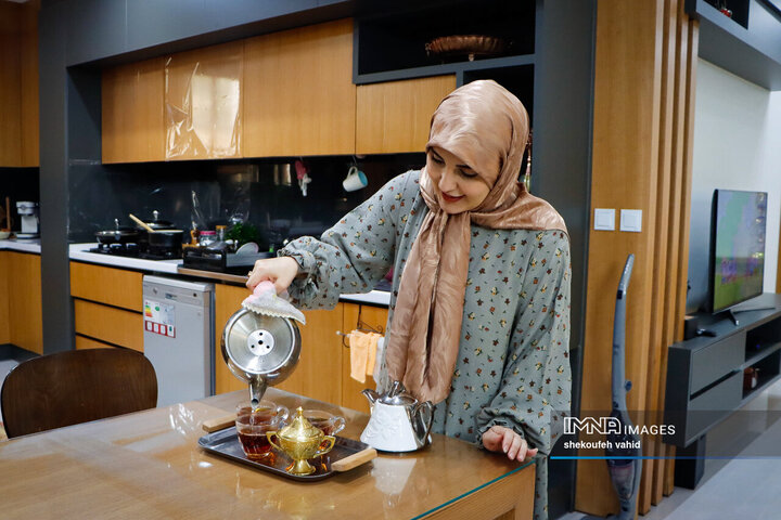 فرشته‌ای به نام زن؛ روزمره‌های مادرانه زن ایرانی