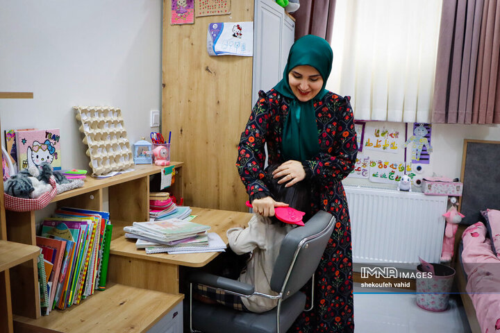 فرشته‌ای به نام زن؛ روزمره‌های مادرانه زن ایرانی