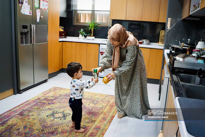 فرشته‌ای به نام زن؛ روزمره‌های مادرانه زن ایرانی