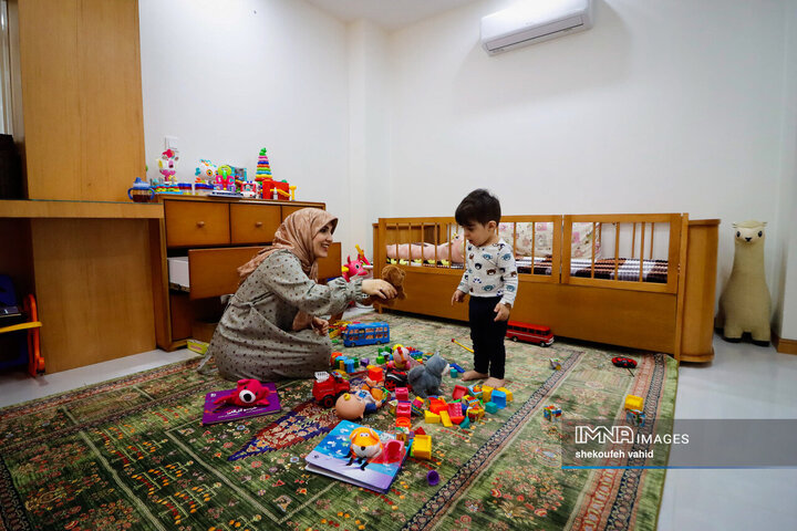 فرشته‌ای به نام زن؛ روزمره‌های مادرانه زن ایرانی