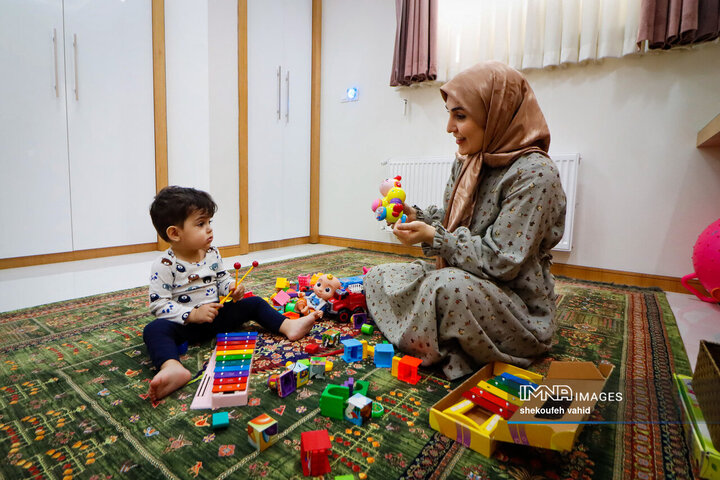 فرشته‌ای به نام زن؛ روزمره‌های مادرانه زن ایرانی